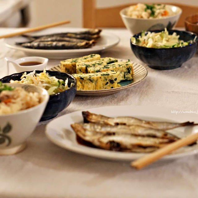 焼き魚と鶏ごぼうごはん。