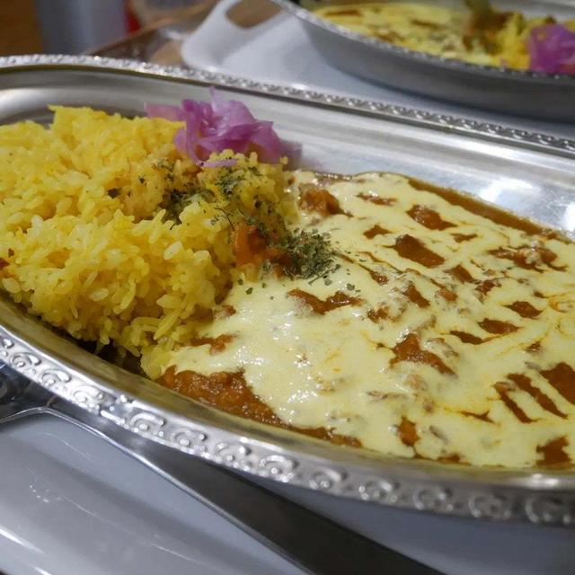 スパイスカレーミルズのチーズチキンカレー、昨日の昼ごはん#安くて美味い店はここ
