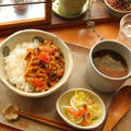 豚丼トマトカレー風味 のランチ～