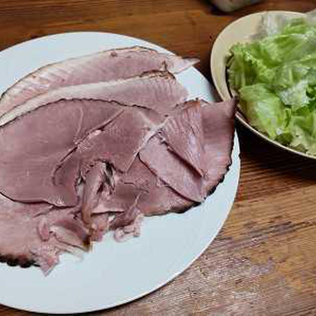 コストコのスパイラルハム。竹灯籠イルミネーション