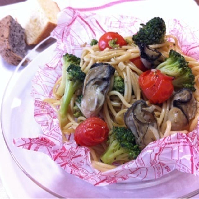 おうちカフェ レシピ会 クリスマスカラーのカキとブロッコリーのパスタ