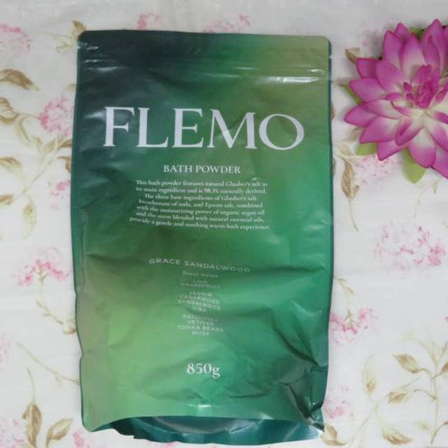 新発売★FLEMO バスパウダー グレイスサンダルウッド
