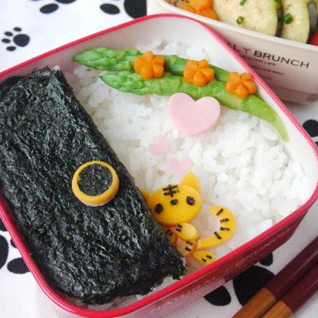 和風スコッチエッグ＊ドアからチビにゃんこのお弁当