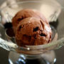 Chocolate Ice Cream with Vanilla Espressoモカなデザート：チョコレートアイスクリームのバニラエスプレッソがけ