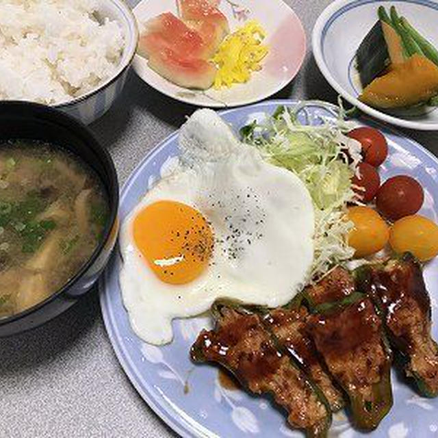 ピーマンの肉詰め