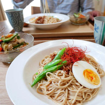 担担麺とサラダ、昨日の昼ごはん#本日のおうちごはん