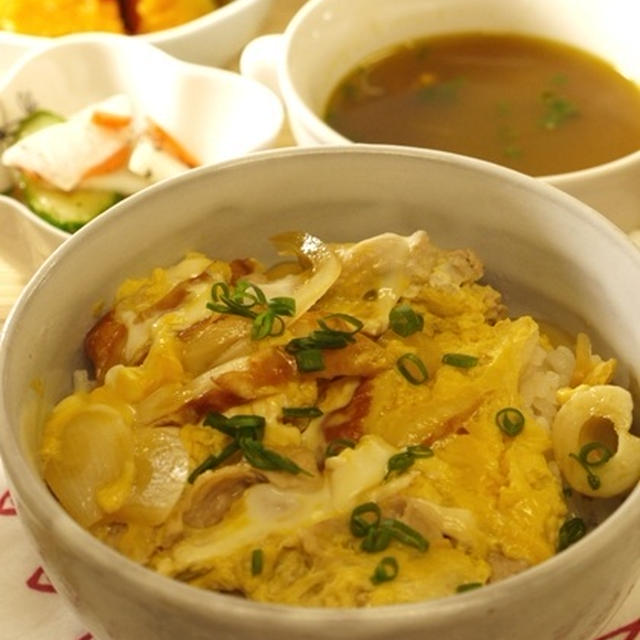 豚こまとちくわの卵とじ丼