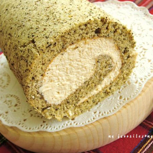 紅茶のロールケーキ＆トマトとチキンのチーズリゾットランチ
