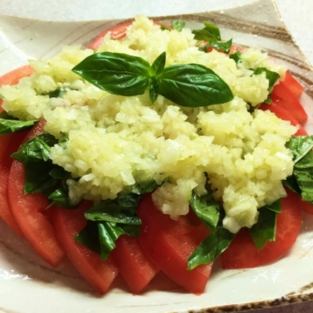 ドレッシングを作って玉ねぎとトマトのサラダ♪
