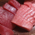 マグロの赤身とトロを自ら刺身にする方が絶対的に美味いと思う。