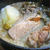 煮込むだけ超簡単！豚骨ベースの「プチっとごはんズ」で煮込む、豚ロース肉とワラビの煮込み