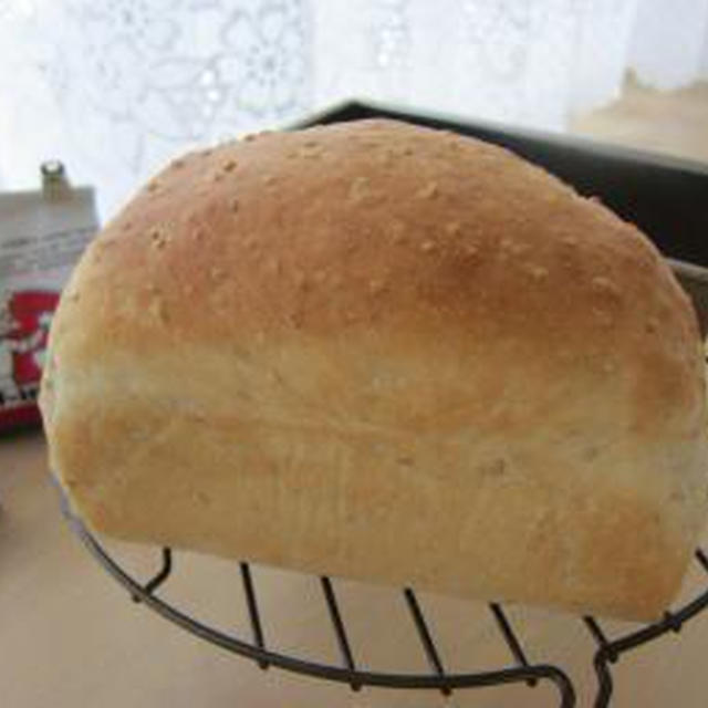 白ごまミニ食パン♪