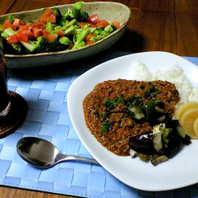２月２３日のごはん。　我が家のカレーは 『　キーマ☆　』　です！