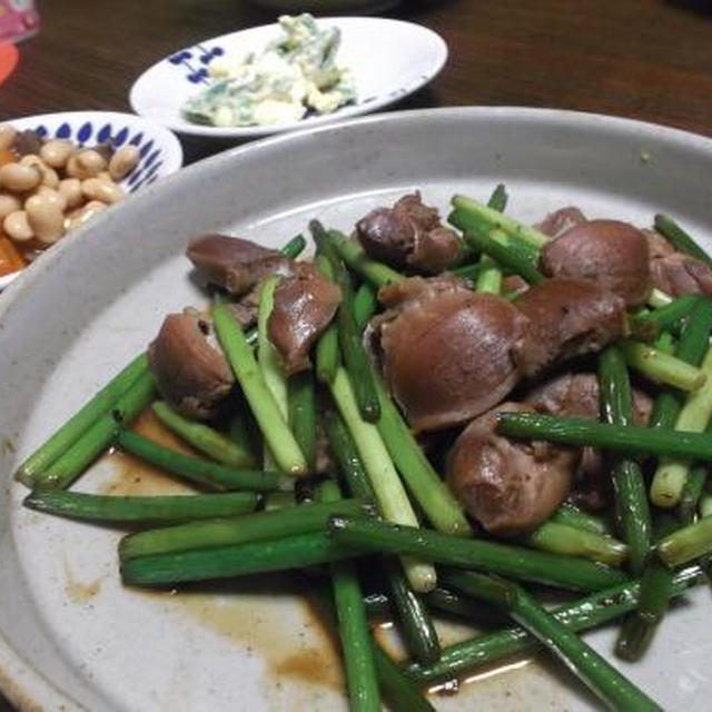 木漏れ日喫茶♪砂肝とニンニクの芽の香味醤油炒め☆と、行って来ます♪