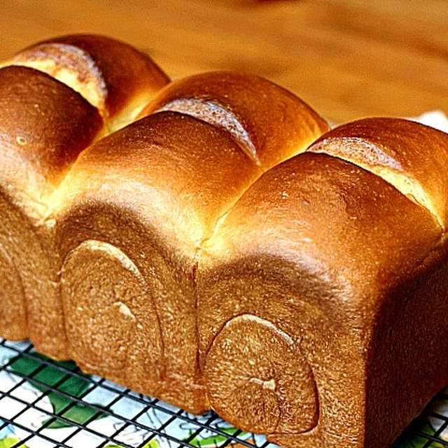 Cream Milk Bread Loaf