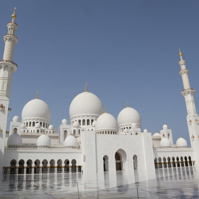 中東アブダビへ ～シェイク・ザイード・ビン・スルタン・アル・ナヒヤーン・モスク（Sheikh Zayed Bin Sultan Al Nahyan Mosque) 7日目‐1～