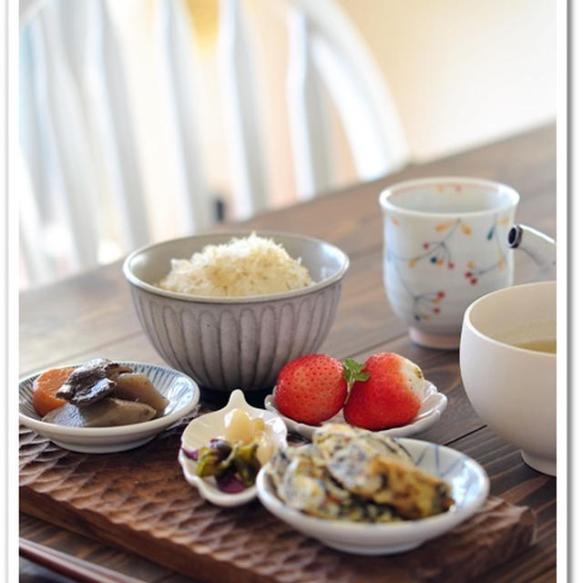 お弁当おかずの残りで朝ごはん