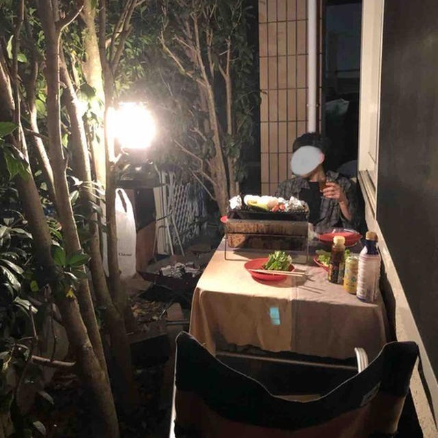 今夜も焼き焼き　どのぐらい狭い所でやっているのか