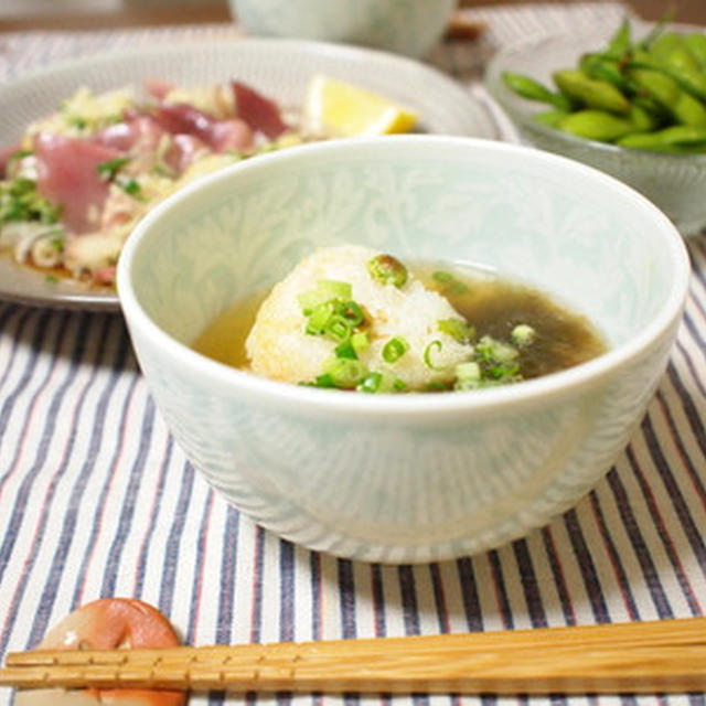 鰹ののっけ盛りと焼きおにぎりのお茶漬け