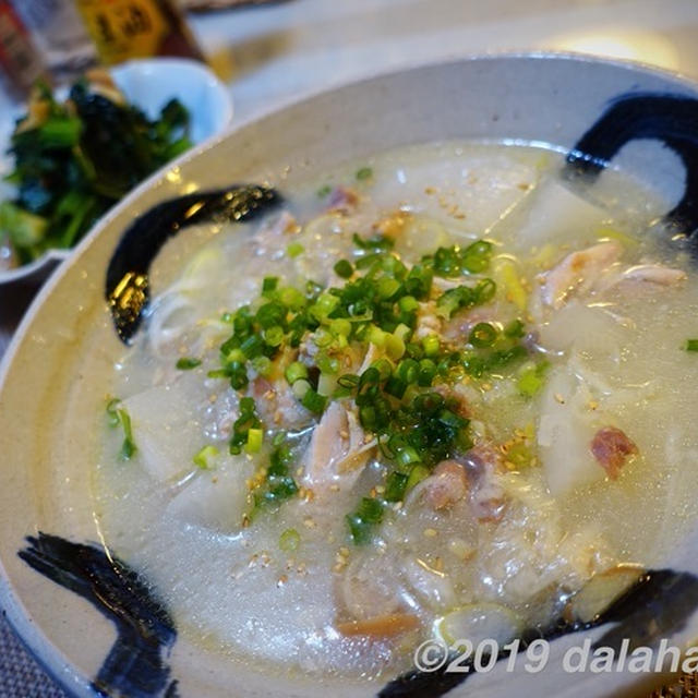 【レシピ】サムゲタン（参鶏湯）炊飯器で手間いらず鶏肉のトロトロ煮込みスープ