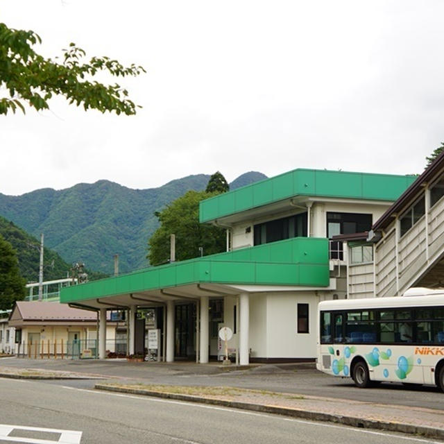 鬼怒川公園駅前のオールワンコイン店 わが家＠栃木県日光市　鬼怒川　つけめん　豚丼