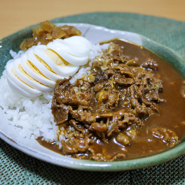 玉ねぎの甘さがギュッと詰まった「我が家の定番カレー」&焼肉たむらで食べた「たむコロころ定食」