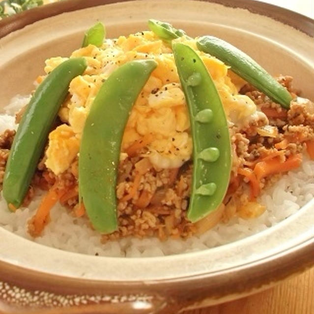 大好評ランチ！ミートソースクランブルエッグ土鍋ご飯♪