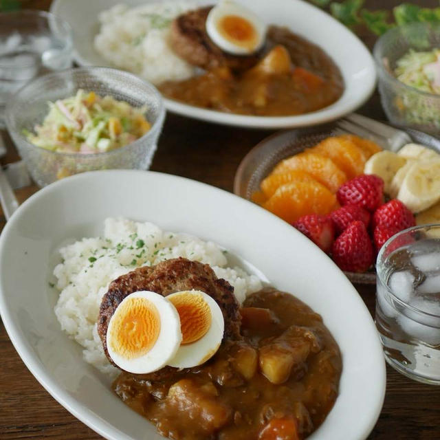 ハンバーグカレーのランチ