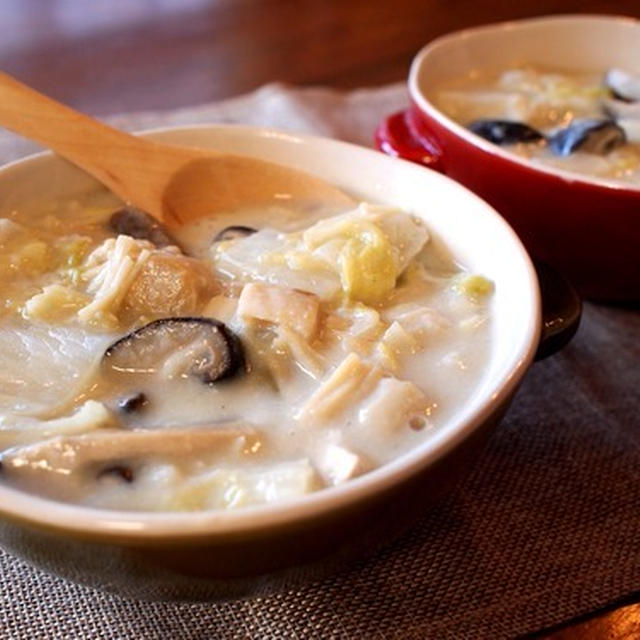 白菜と椎茸の豆乳クリーム煮。