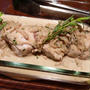 チキンのタラゴンソース添え