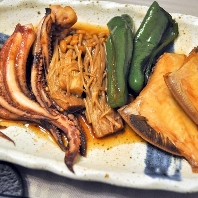 イカとカワハギの甘辛煮