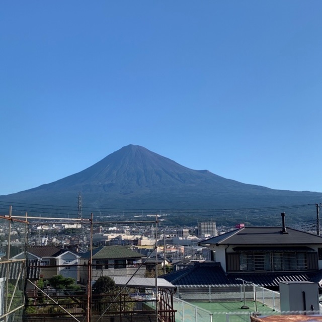 いろいろ忙しい日、時間が無い!!今日のブログは富士山一色です　♪♪