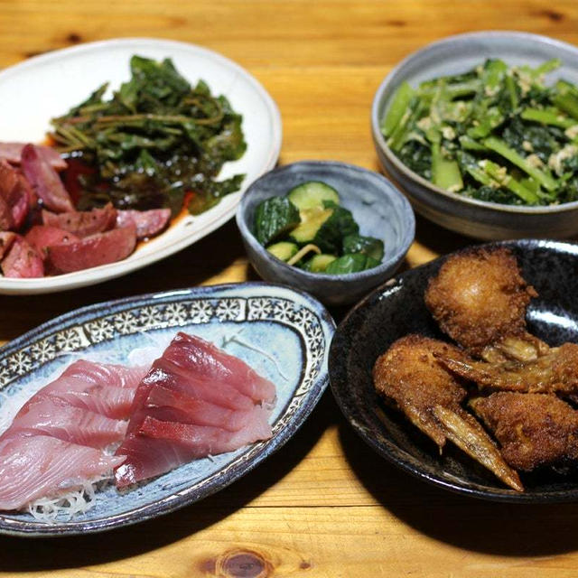 長崎県五島産本ガツオの刺し身ほか。