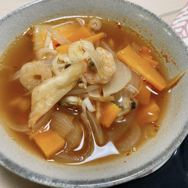1/2日分の野菜が摂れる！｜海鮮キムチスープの作り方