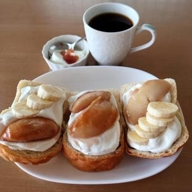 桃とバナナのフルーツサンド🎵桃のショートケーキ🎵