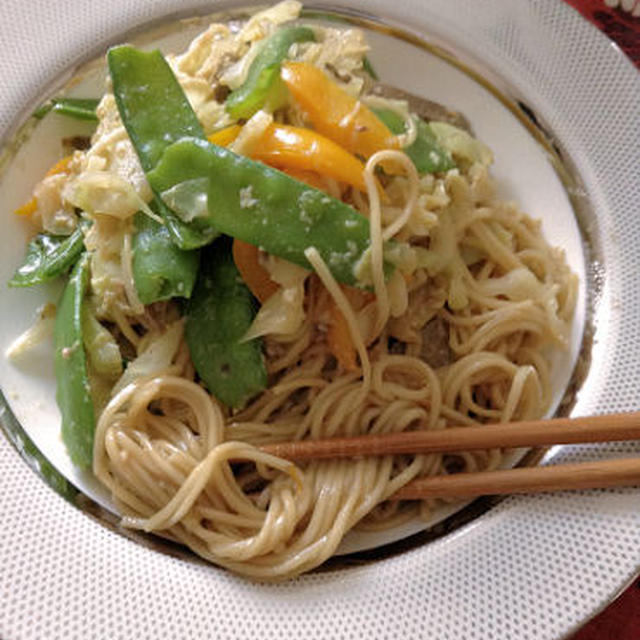 インスタント豚骨ラーメンがチャンポンに変身