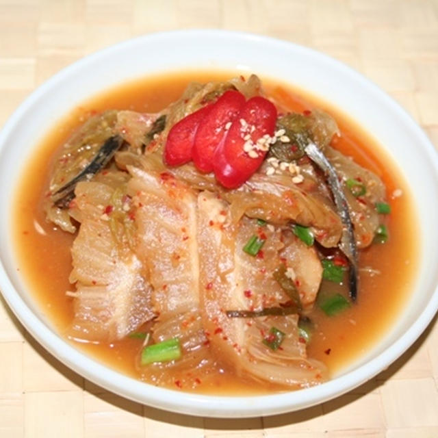 ムグンジデンジャン煮込みレシピ　－－　古いキムチ味噌煮込み