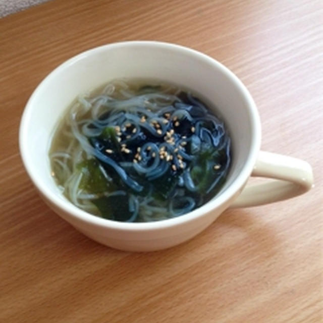ワカメとしらたきのスープ
