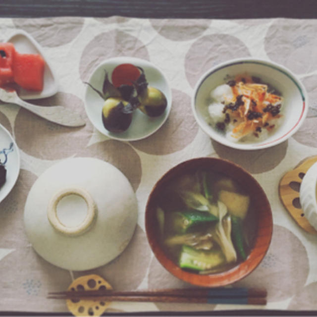 おくらと舞茸、油揚げのお味噌汁。