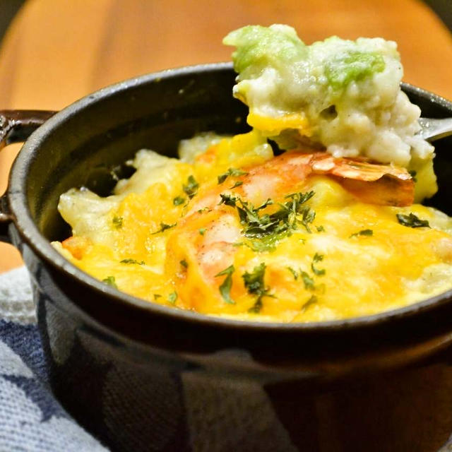 【お餅とアボカドのクリームグラタン】残った餅で美味しいグラタン！