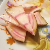 ビーツの梅肉すし酢漬け
