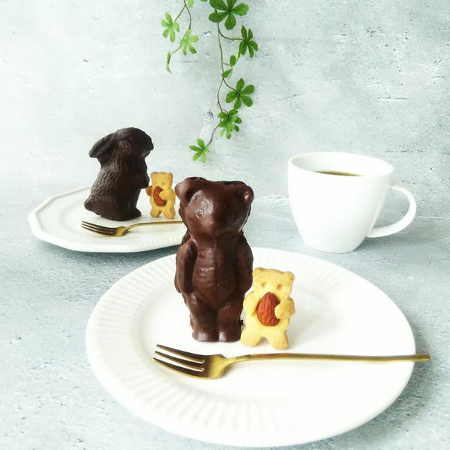 うさぎとくまのラムチョコケーキ
