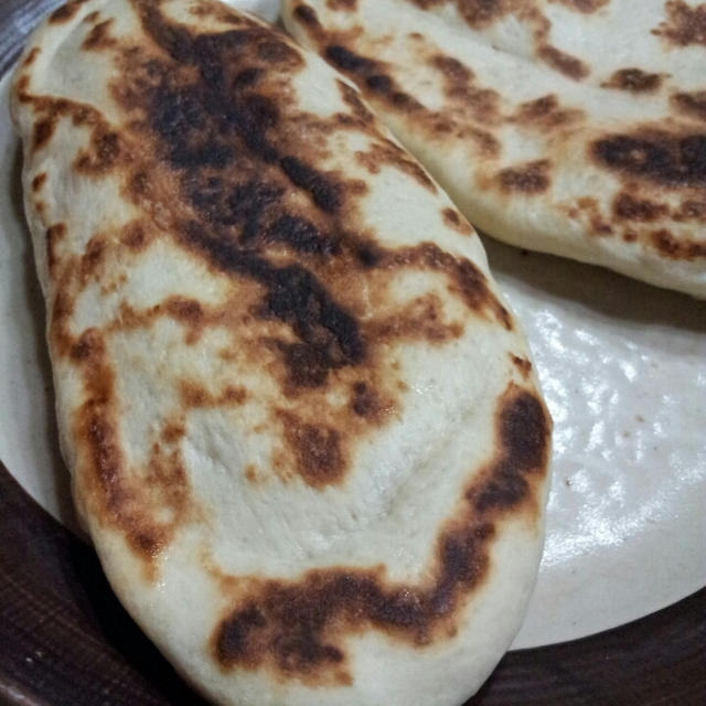 お夕食！ナン！