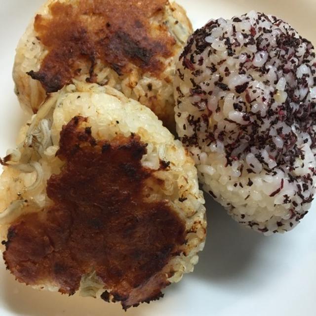 本日のおむすび「しらす味噌焼おにぎり」