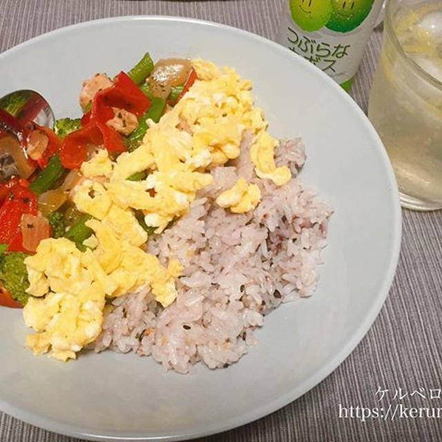 ササミのバジル炒め丼で晩ごはん