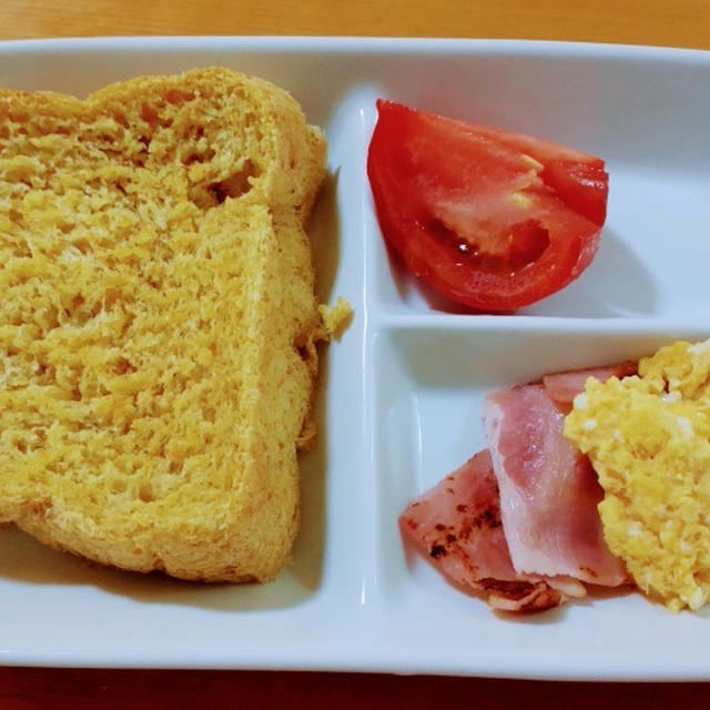 デニッシュみたいな全粒粉のキャロット食パン