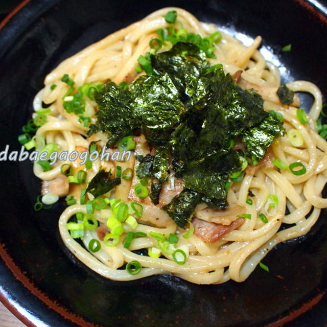 癖になりそう！冷凍うどんde塩豚とエリンギ柚子コショウ炒め