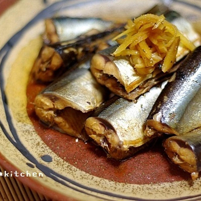 骨までやわらか！秋刀魚の生姜煮のお夕飯