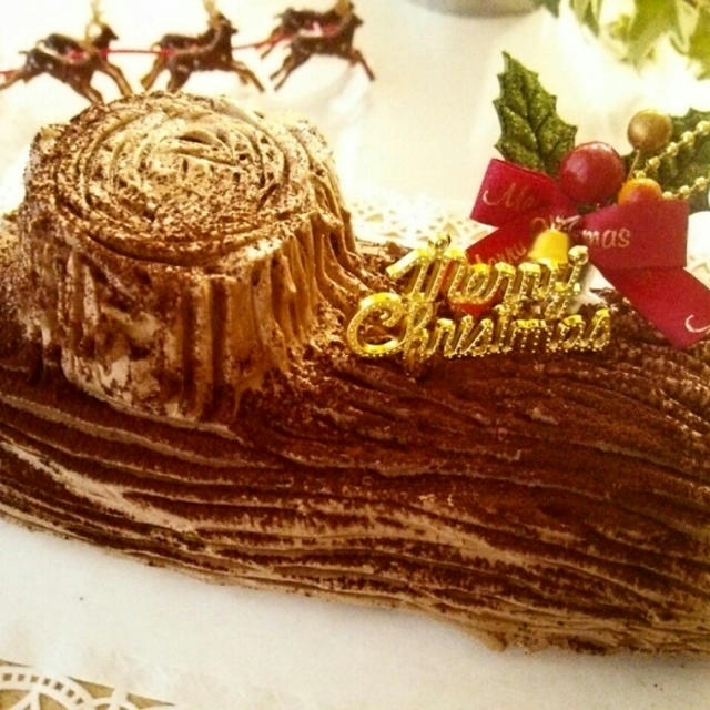 ブッシュドノエル《クリスマスケーキ・チョコレートロールケーキ》