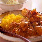 ヨーグルトとトマトで煮込むホロホロチキンカレー